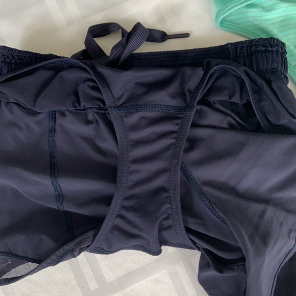 Lululemon hotty hots tall - Picture 3 of 5